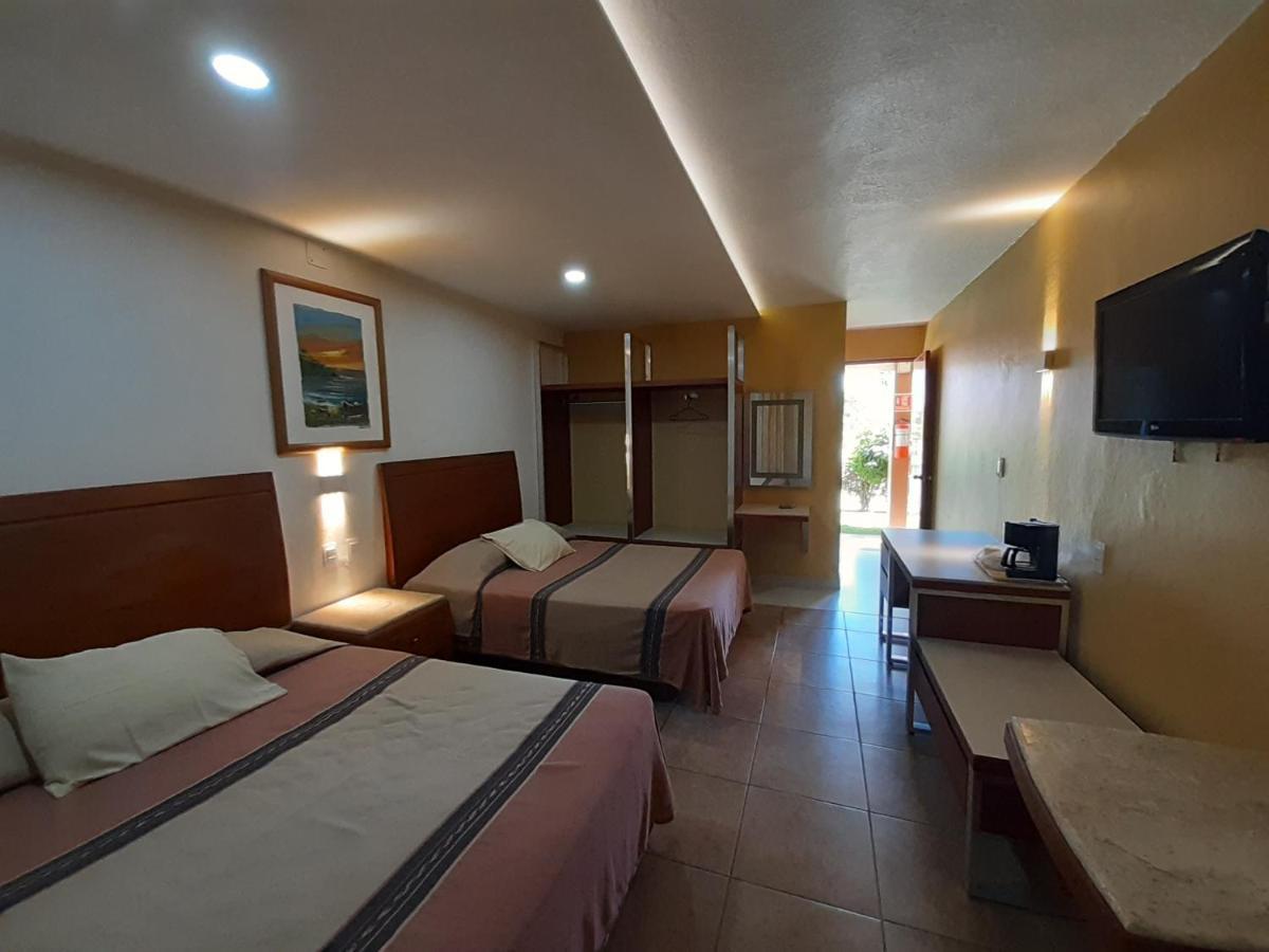 Hotel Maria Teresa Playa Azul Esterno foto